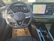 VW Passat Variant Sport TDI 4MOTION DSG in Oyster Silver Metallic