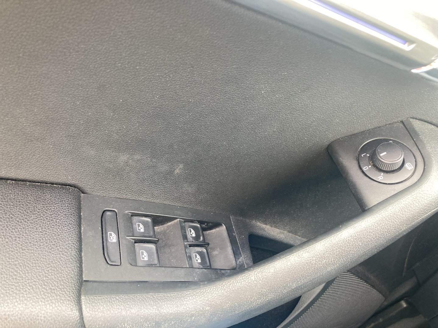 Škoda OCTAVIA Combi Style TDI | Bild 14 von 26
