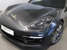 Porsche Panamera 4 E-Hybrid in vulkangraumetallic