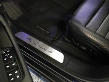 Porsche Panamera 4 E-Hybrid in vulkangraumetallic