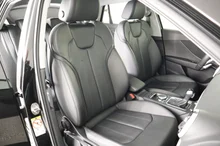 Audi Q2 35 TDI quattro intense in schwarz - metallic
