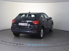 Audi Q2 35 TDI quattro intense in schwarz - metallic