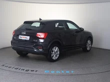 Audi Q2 35 TDI quattro intense in schwarz - metallic