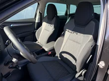 Škoda Karoq Selection TSI in Black-Magic Perleffekt