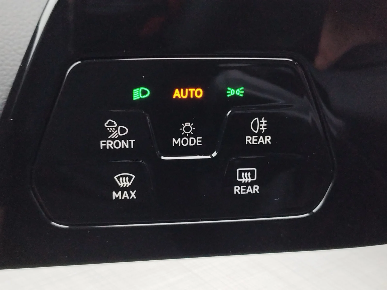 Bild eines VW Golf Variant Business TDI DSG