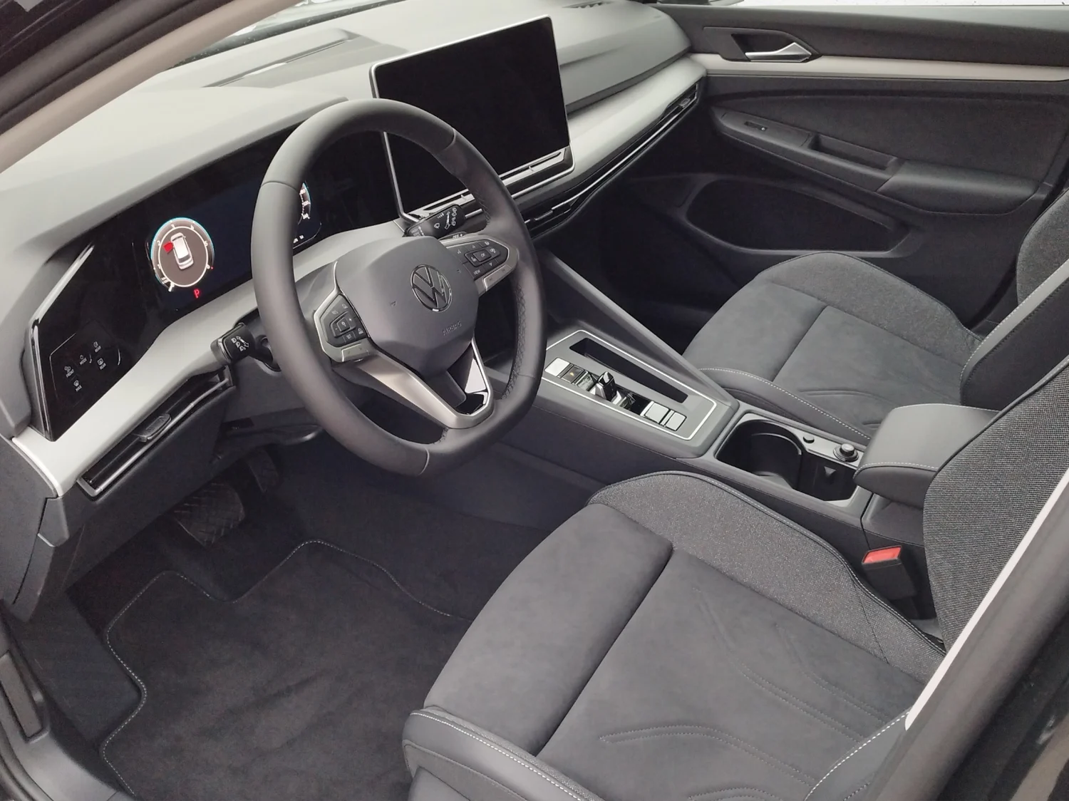 Bild eines VW Golf Variant Business TDI DSG