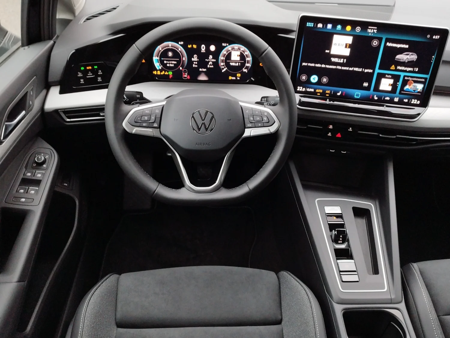 Bild eines VW Golf Variant Business TDI DSG