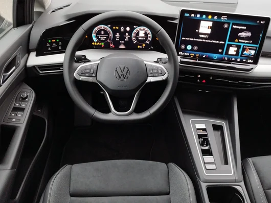 Bild eines VW Golf Variant Business TDI DSG