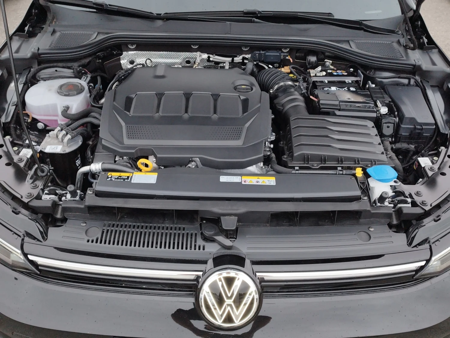 Bild eines VW Golf Variant Business TDI DSG