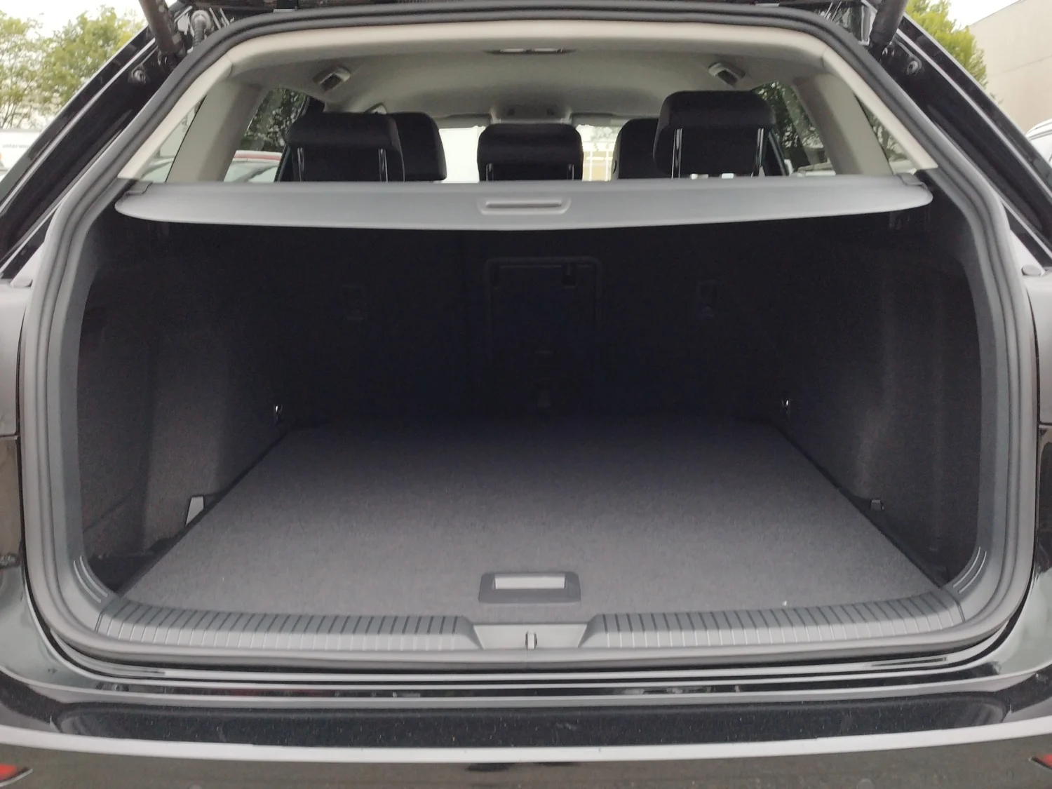 Bild eines VW Golf Variant Business TDI DSG