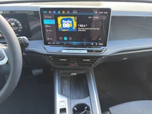 VW Passat Variant Business eHybrid 150kW in Pure White
