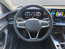 VW Passat Variant Business eHybrid 150kW in Pure White