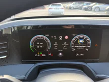 VW Passat Variant Business eHybrid 150kW in Pure White