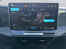 VW Passat Variant Business eHybrid 150kW in Pure White