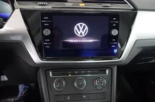 VW Touran TDI DSG in Deep Black Perleffekt