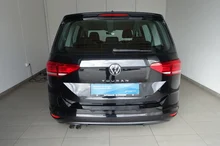 VW Touran TDI DSG in Deep Black Perleffekt