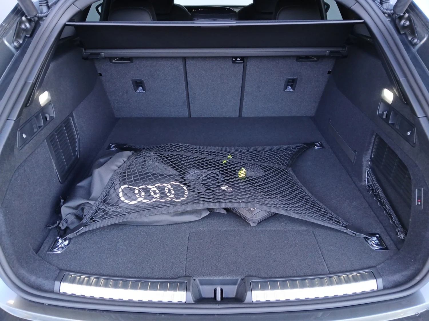 Bild eines Audi A5 Avant e-hybrid quattro 220 kW