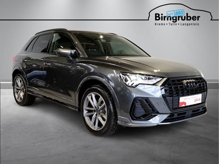 Audi Q3 35 TFSI admired