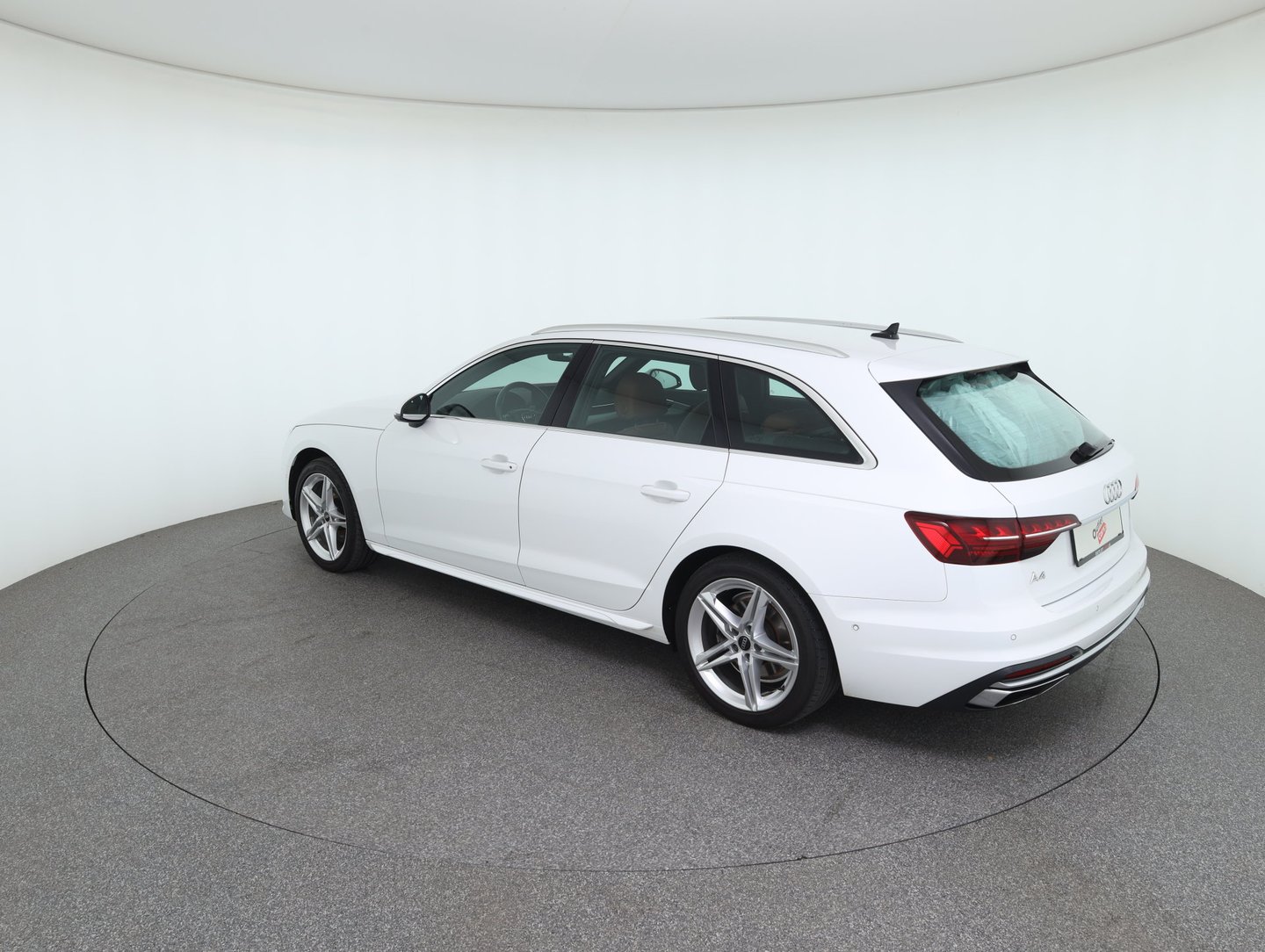 Audi A4 Avant 30 TDI advanced | Bild 7 von 33