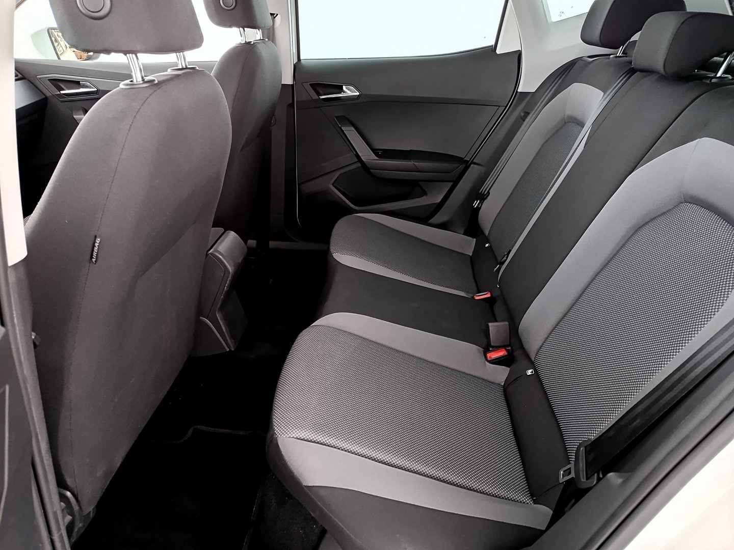 SEAT Arona Style EcoTSI | Bild 28 von 31