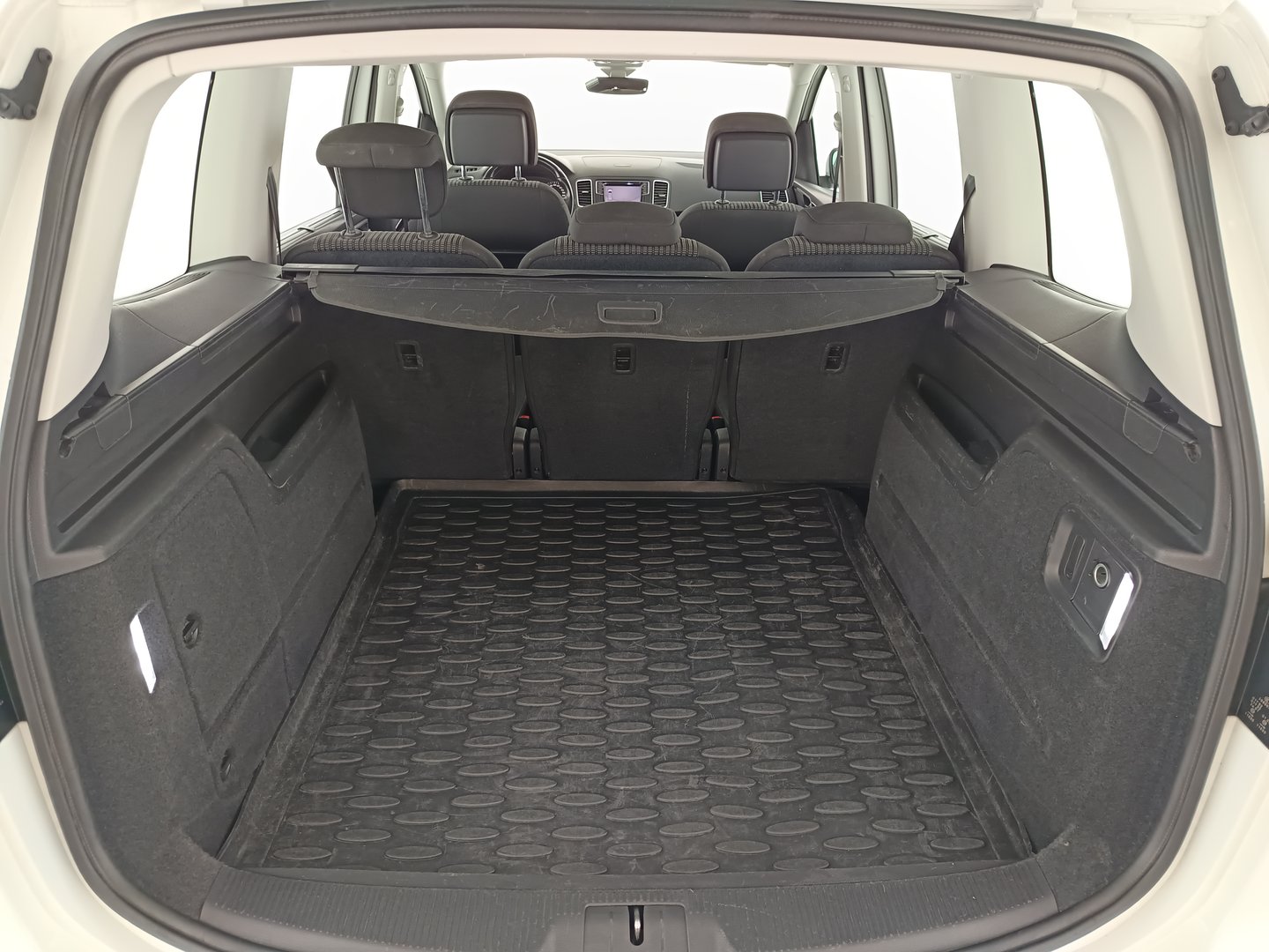 SEAT Alhambra Executive TDI | Bild 31 von 33