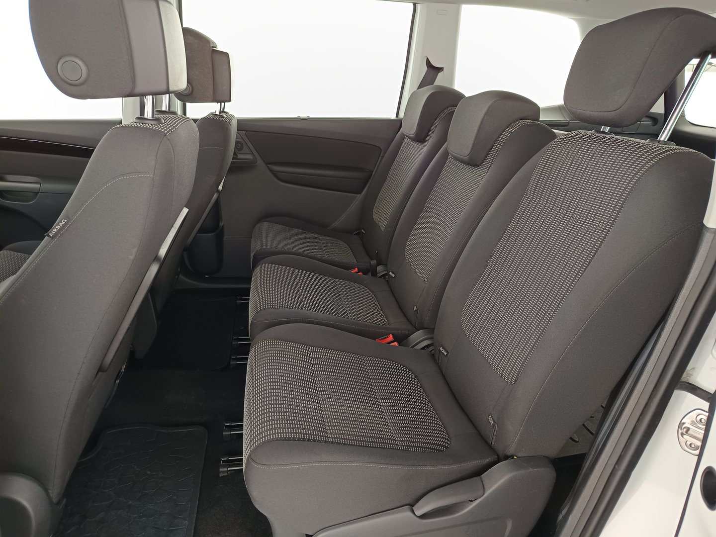 SEAT Alhambra Executive TDI | Bild 29 von 33