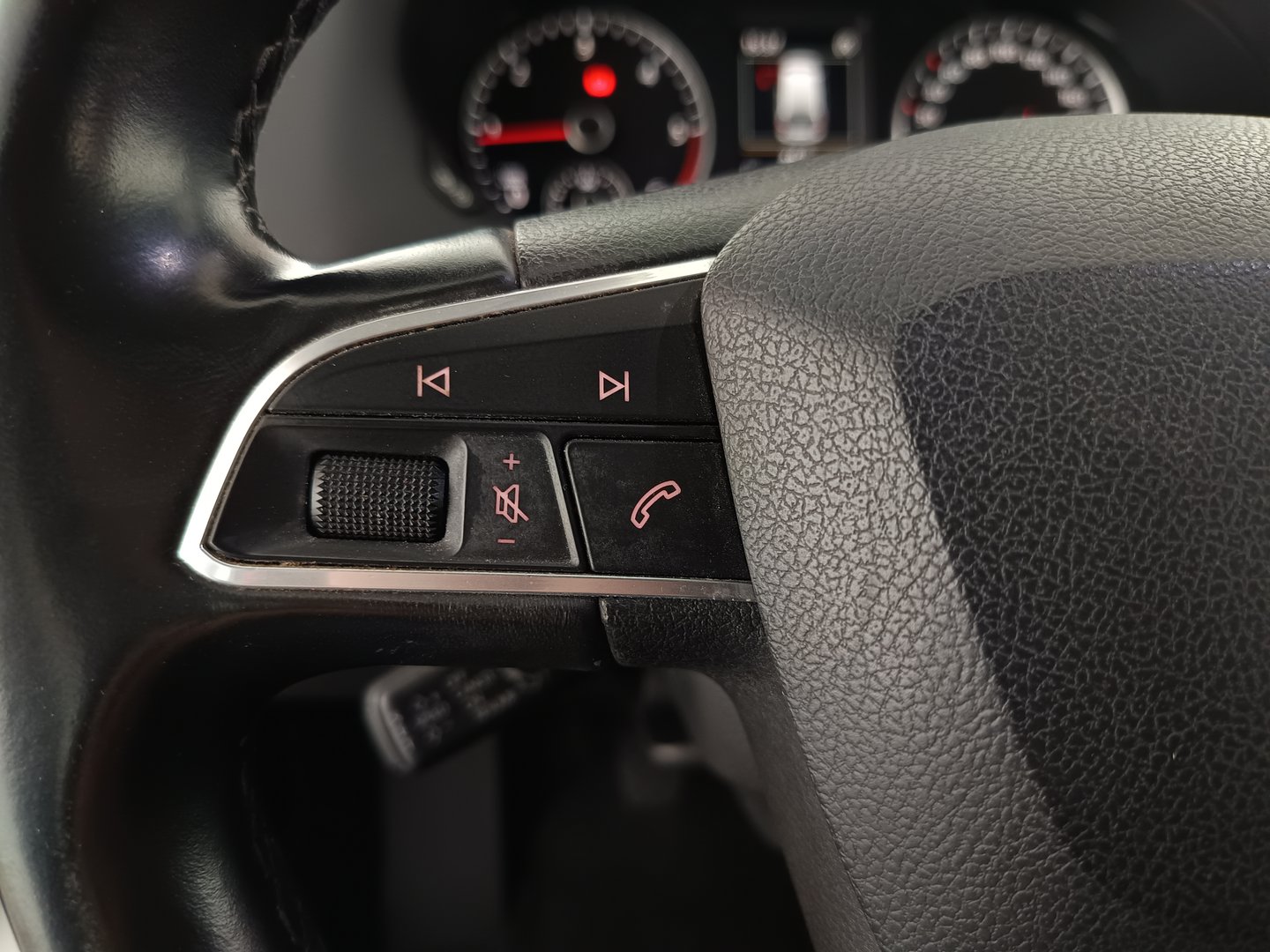 SEAT Alhambra Executive TDI | Bild 16 von 33