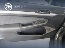 VW Golf Variant Business TDI in Delfingrau Metallic