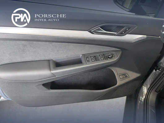 Bild eines VW Golf Variant Business TDI