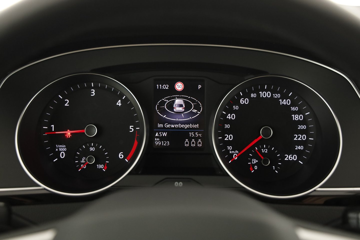 VW Passat Variant Business TDI DSG | Bild 15 von 29