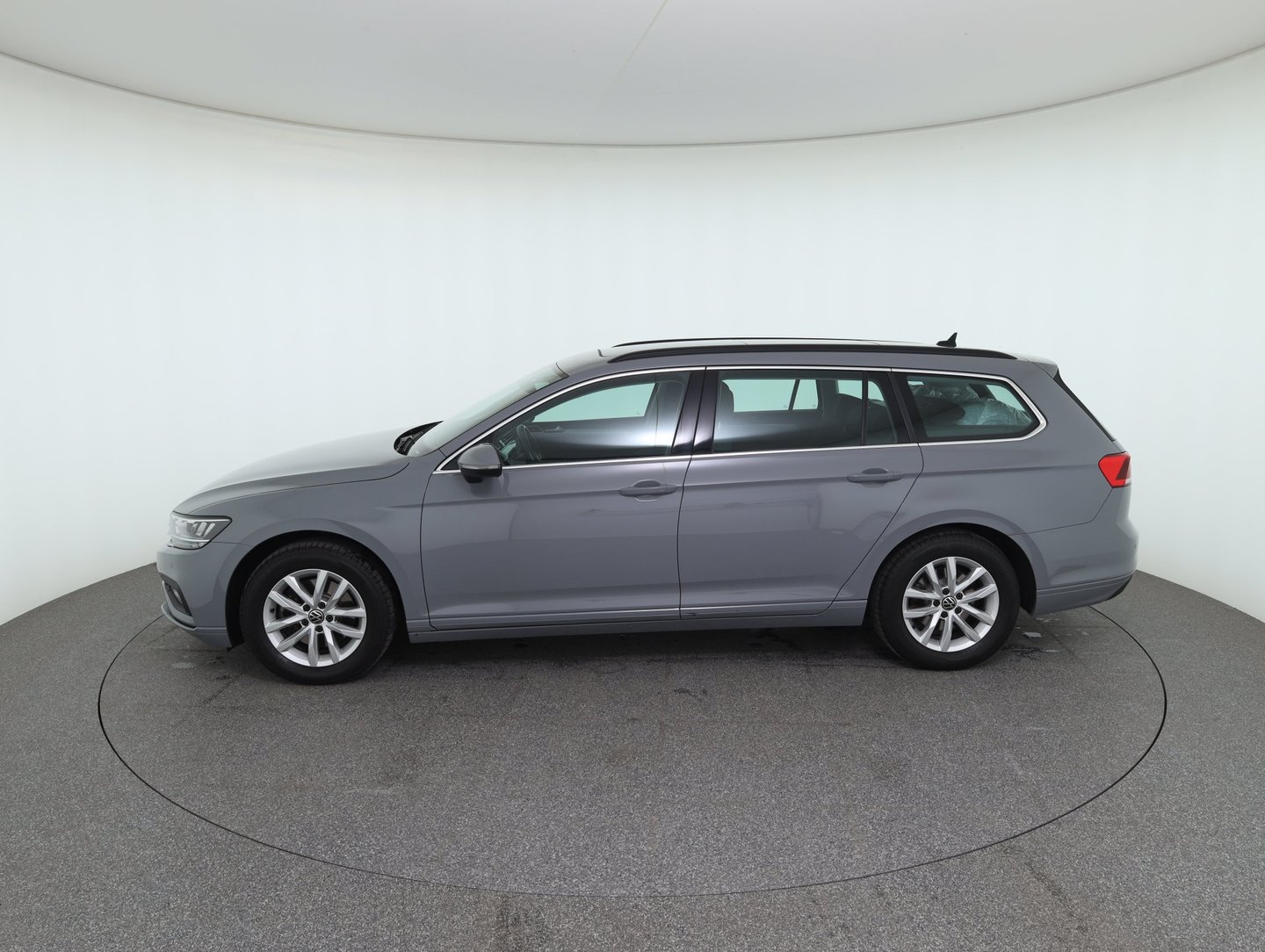 VW Passat Variant Business TDI DSG | Bild 8 von 29