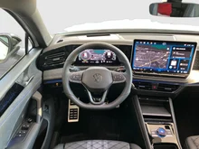 VW Tiguan Sport eHybrid DSG 200 kW in Pure White