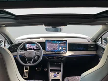 VW Tiguan Sport eHybrid DSG 200 kW in Pure White