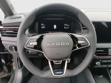 Škoda Scala Monte Carlo TSI DSG in Black-Magic Perleffekt