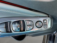 Nissan Juke N-Connecta in schwarz - metallic