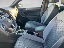 VW Tiguan R-Line TSI DSG in Deep Black Perleffekt