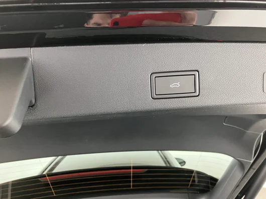 Bild eines VW Golf Variant Business TDI DSG