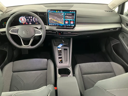 Bild eines VW Golf Variant Business TDI DSG