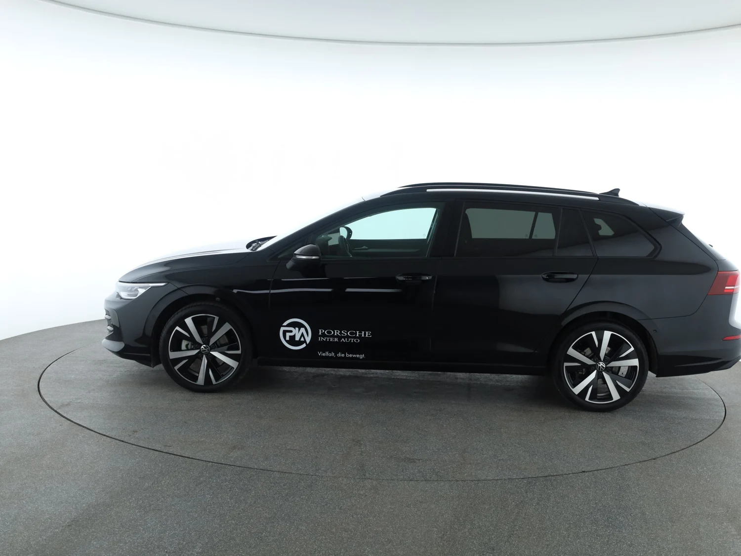 Bild eines VW Golf Variant Business TDI DSG