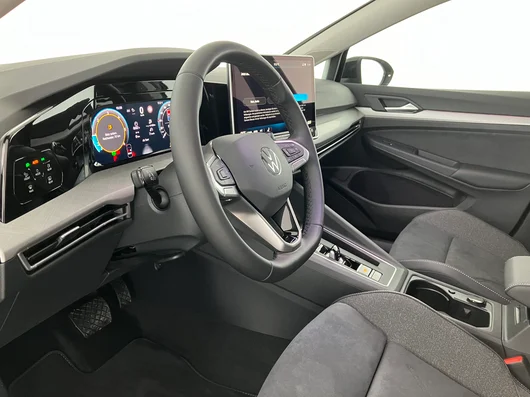 Bild eines VW Golf Variant Business TDI DSG