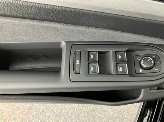 Bild eines VW Golf Variant Business TDI DSG