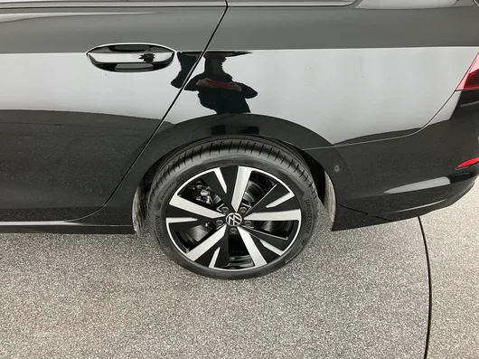 Bild eines VW Golf Variant Business TDI DSG