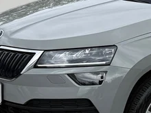 Škoda Karoq Style 125 TSI DSG ACT in mittelgrau - normal