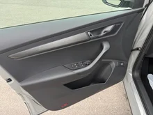 Škoda Karoq Style 125 TSI DSG ACT in mittelgrau - normal