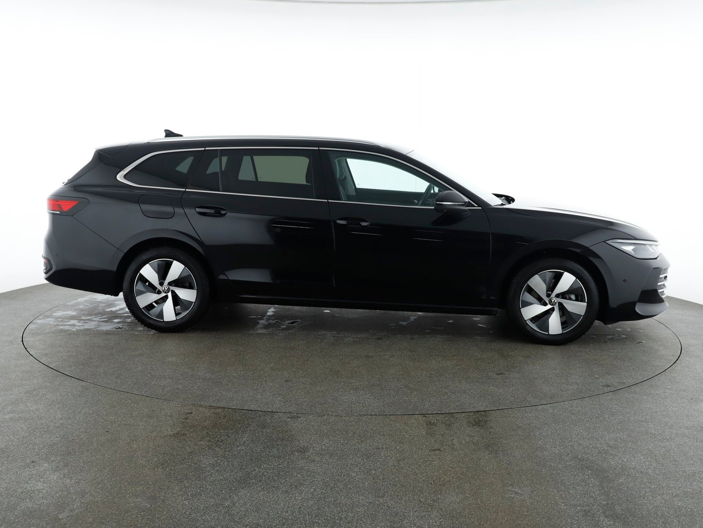 VW Passat Variant Business 2,0 SCR TDI DSG | Bild 5 von 30