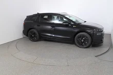 Škoda Enyaq RS in Black-Magic Perleffekt