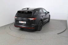 Škoda Enyaq RS in Black-Magic Perleffekt