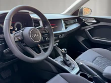 Audi A1 Sportback 25 TFSI intense in Tausilber Metallic
