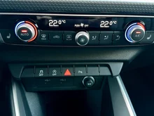 Audi A1 Sportback 25 TFSI intense in Tausilber Metallic