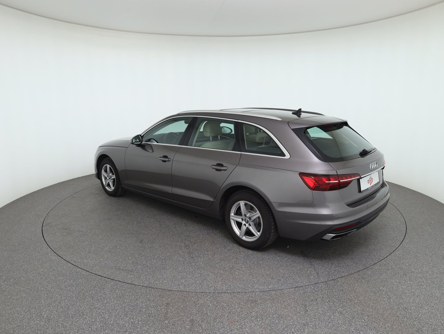 Audi A4 Avant 30 TDI | Bild 7 von 34